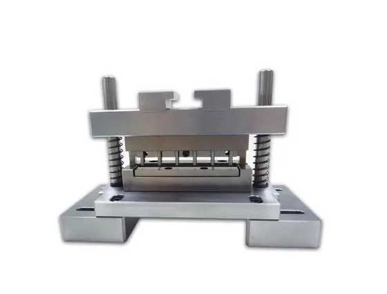 冷彎成型機模具